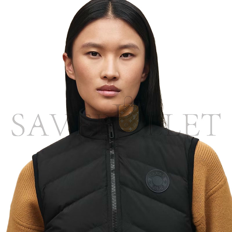 H**me5 REVERSIBLE SLEEVELESS JACKET H6H0251DM02